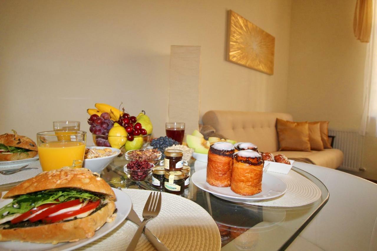 Castle Court Apartment Budapest Bagian luar foto