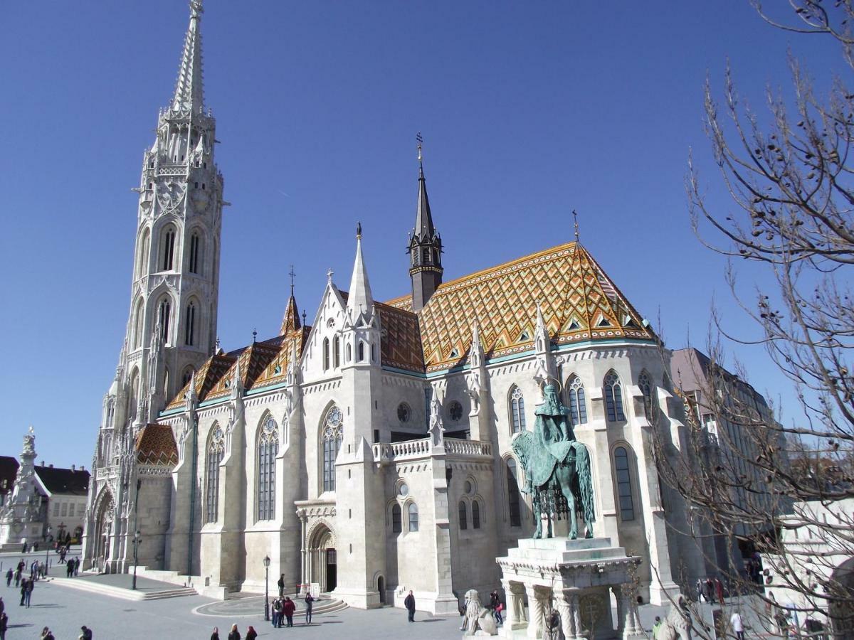 Castle Court Apartment Budapest Bagian luar foto